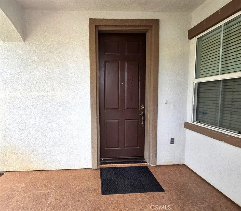 4 bed, 2.5 bath, 3470 sqft, $3,500 — Photo 4