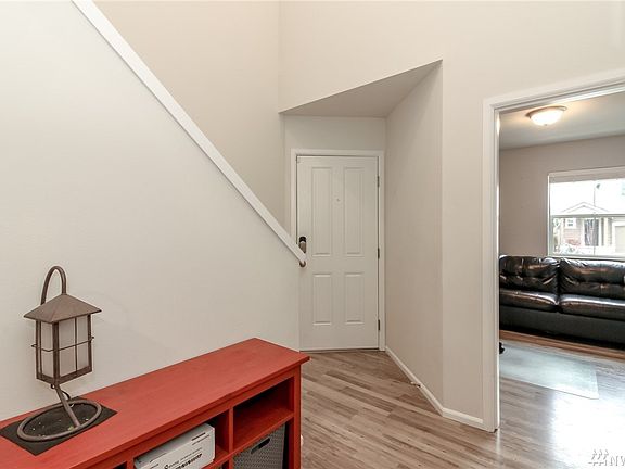 4th image of 2516 167th Street Ct E