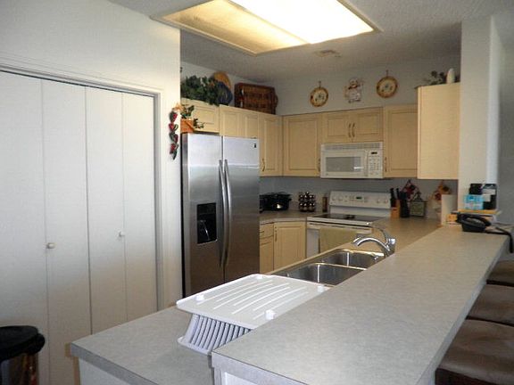 3rd image of 1300 Gulf Blvd Unit 201