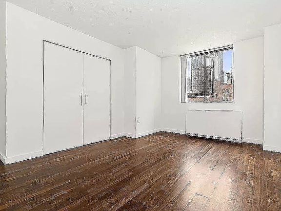 3rd image of 184 Lexington Ave APT 11E