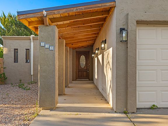 2nd image of 353 Grand Canyon Dr