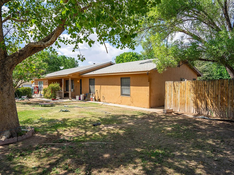 1st image of 539 Calle De Los Hijos NW