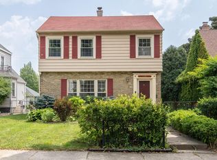 2340 S 58th St, West Allis, WI 53219