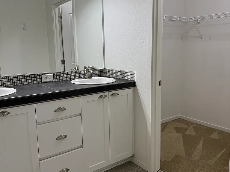 2218 NW Redelfs Way — Photo 26