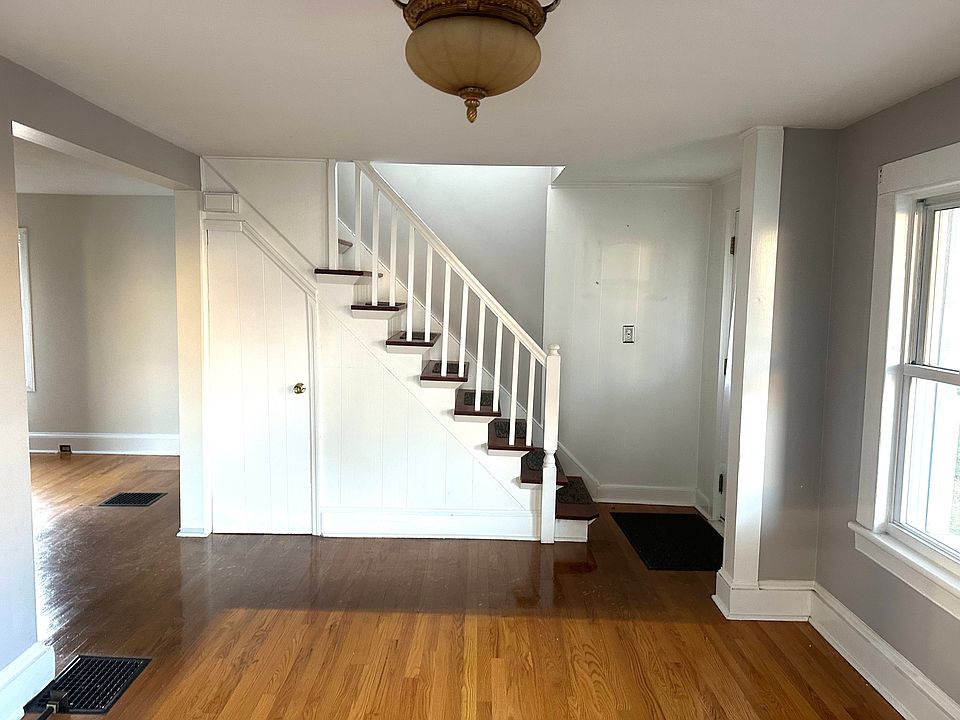 Living room/front door