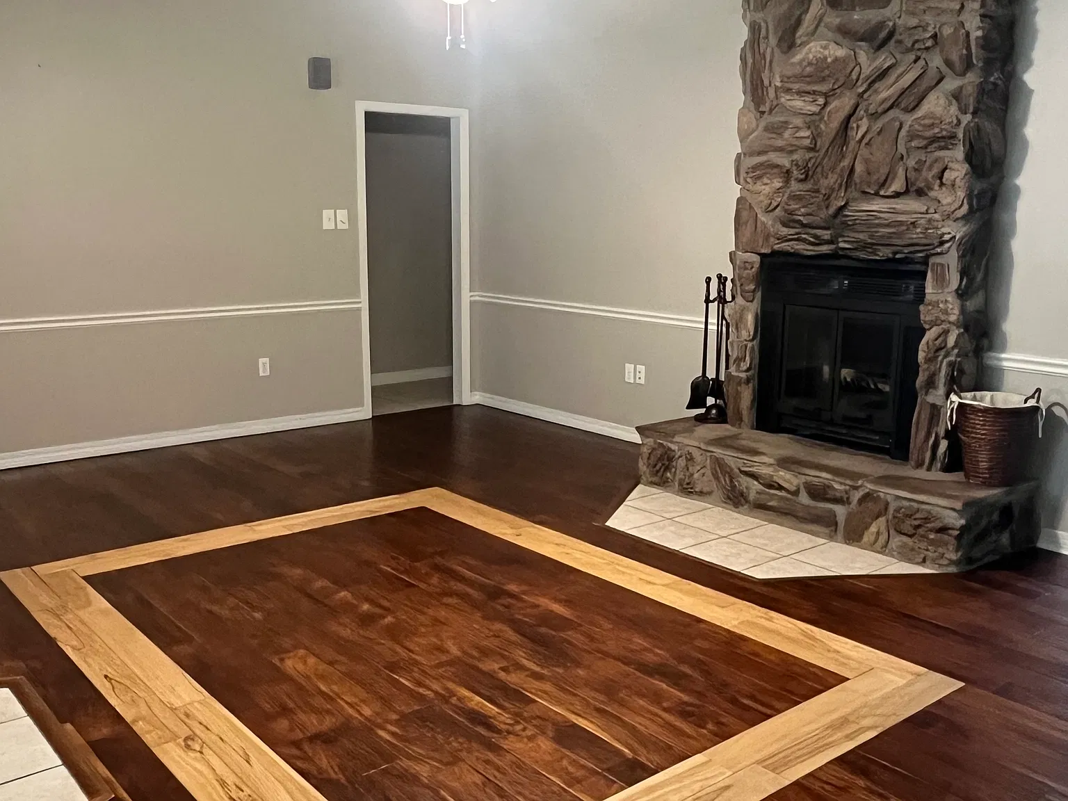 3 bed, 1620 sqft, $1,950 — Photo 2