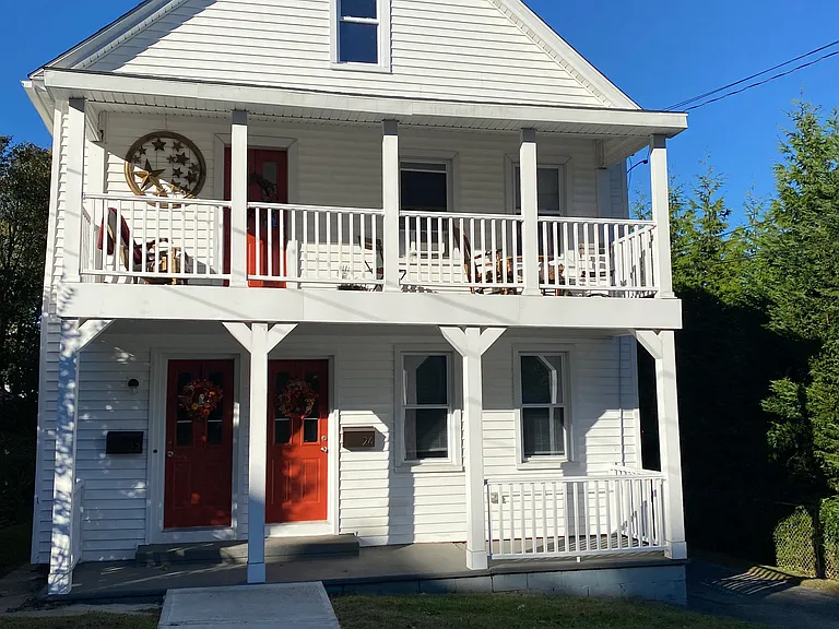 24 Alger St — Photo 1