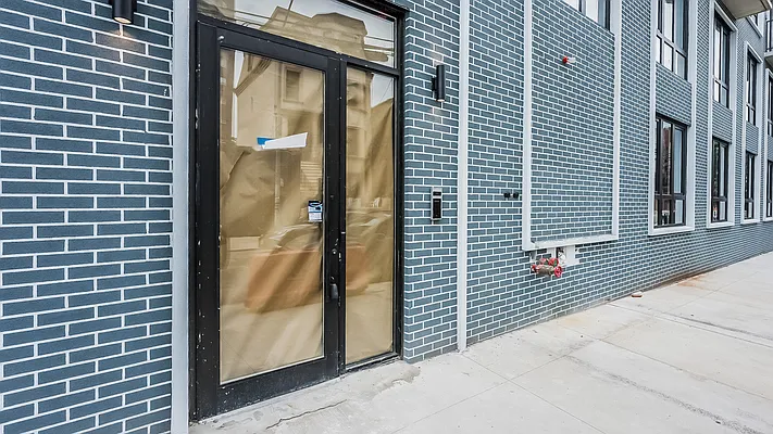 Rented by Nooklyn NYC LLC | media 162