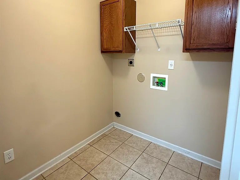 9192 Speerberry Ln — Photo 8