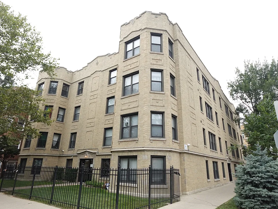 2243 W Rosemont Ave #1