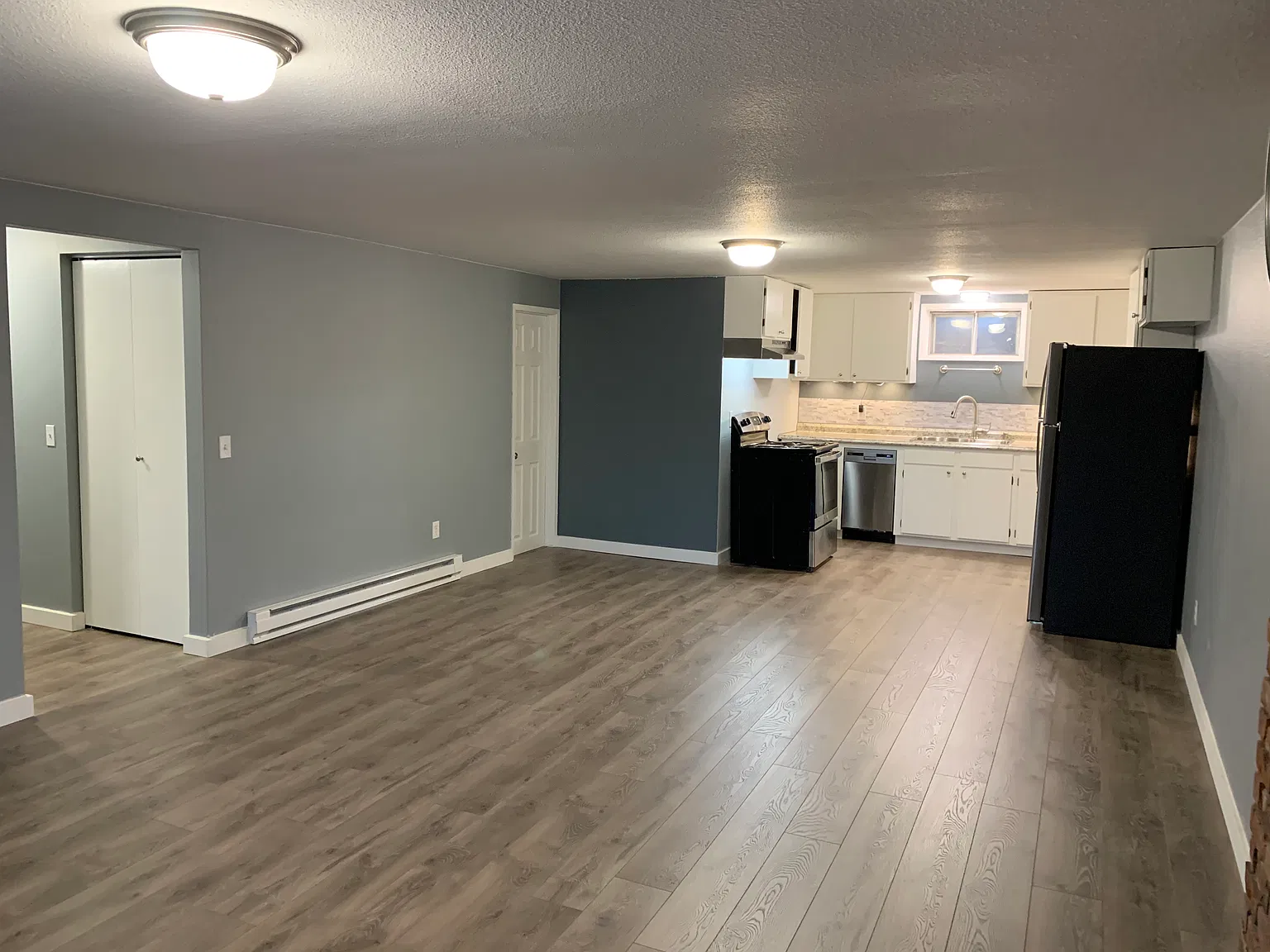 630 SW City View St — Photo 4