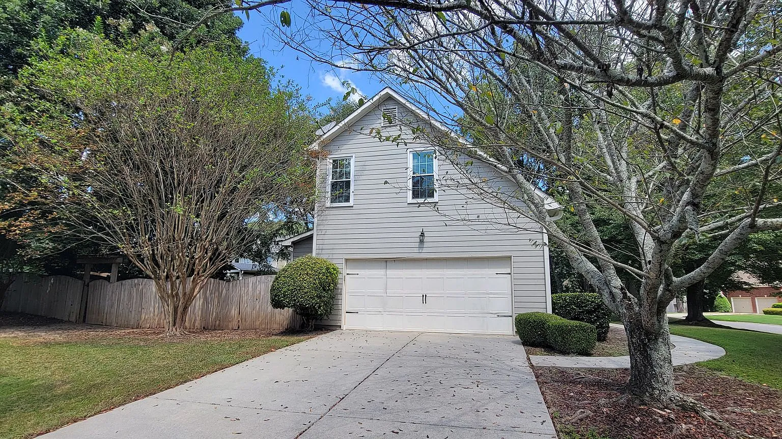 Fantastic Schools! Convenient location! — Photo 3