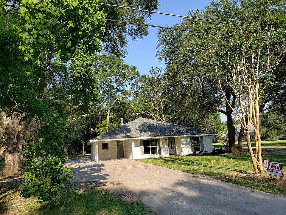 1st image of 25740 Oak Alley Dr