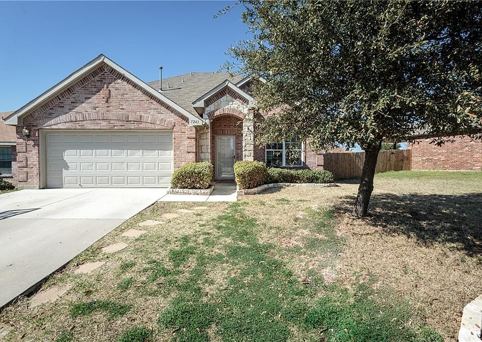 1st image of 7241 Lindentree Ln