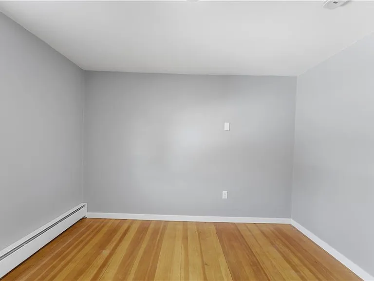 33 Laura St #2 — Photo 18