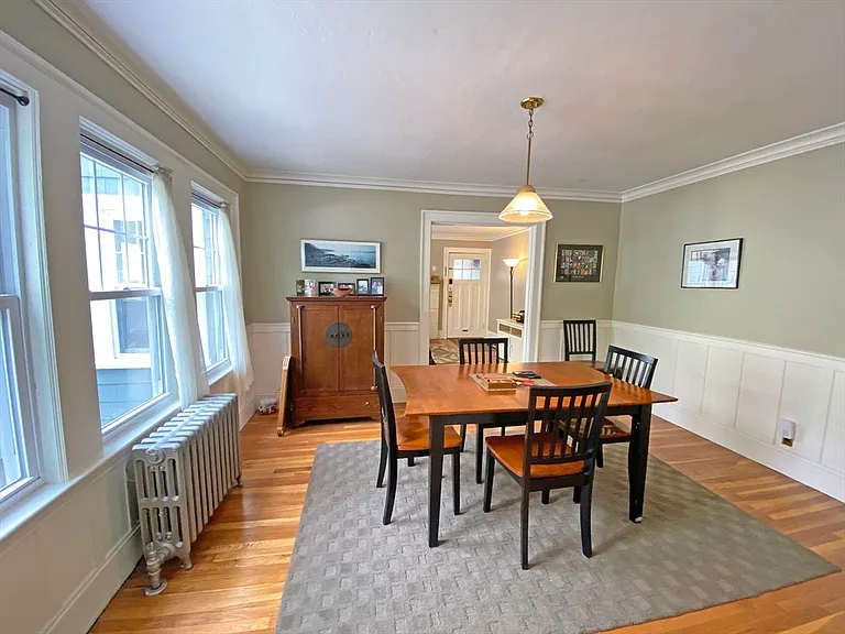 331-333 Lowell Ave #331 — Photo 5