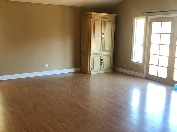 3rd image of 2610 Vista Hacienda
