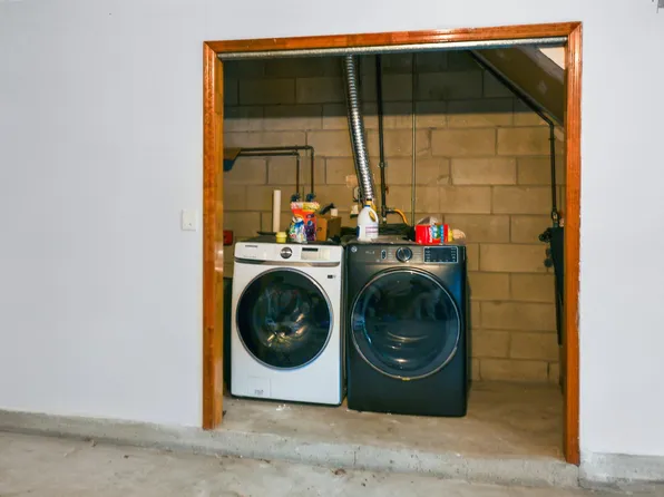 238 Van Nostrand Avenue image 5 of 22