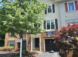 44115 Gala Cir, Ashburn, VA 20147