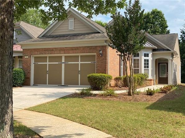124 Spider Lily Ct