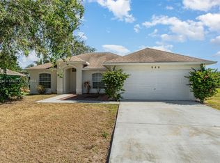 949 SW Worcester Ln, Port Saint Lucie, FL 34953
