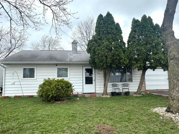 700 E Linda Ln, Muncie, IN 47303