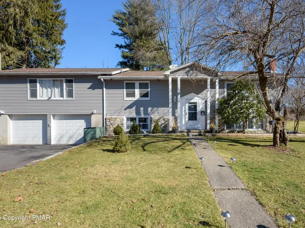 966 Drake Ln, Stroudsburg, PA 18360