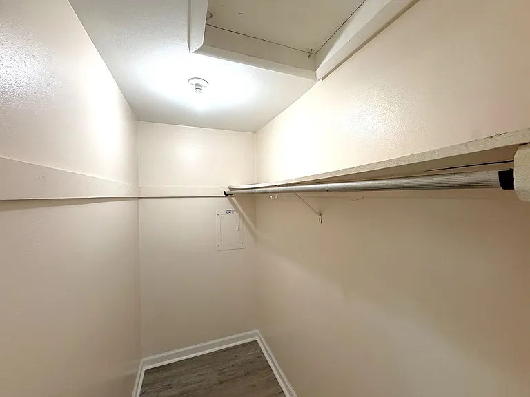 634 Dogwood Ct — Photo 8