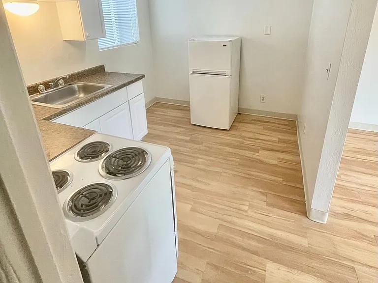 1026 S Russell Ave #U — Photo 1