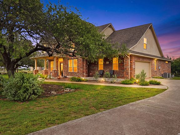 3rd image of 457 Mystic Parkway