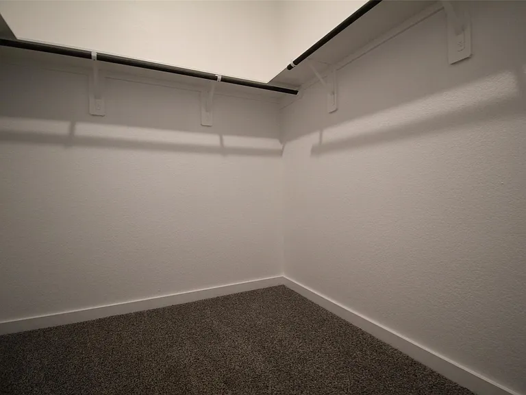 25504 Starling Ln — Photo 17