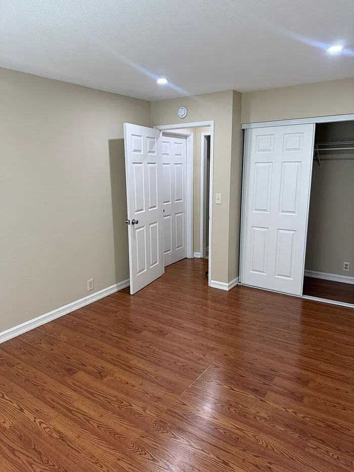 1 bed, 1.0 bath, 120 sqft, $1,050 — Photo 3