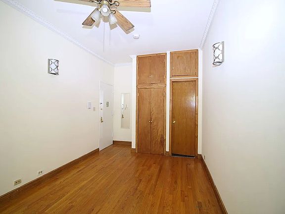 5th image of 126 E 83rd St APT 2