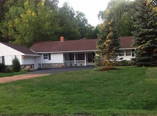 24545 Bryden Rd, Beachwood, OH 44122