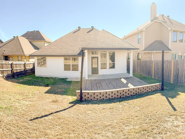3407 Castleton Dr — Photo 30