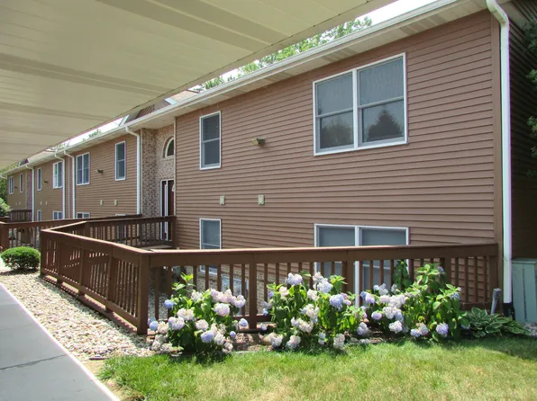 8223 Midland Rd, Freeland, MI 48623