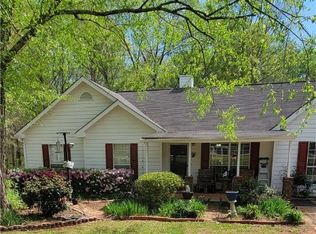3764 Lochview Dr, Loganville, GA 30052