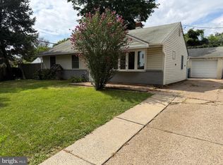 2718 Bellview Dr, Bensalem, PA 19020