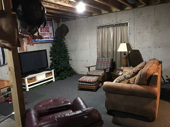 4th image of 2906 Breezewood Dr