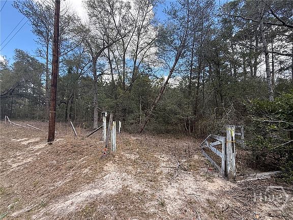 3rd image of 2362 Old Dixie Highway S