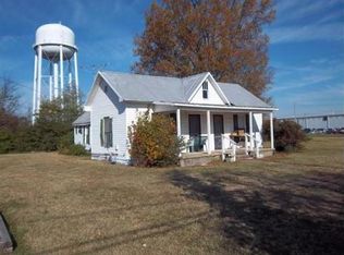 465 Swan Ave, Hohenwald, TN 38462