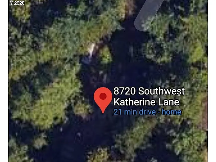 8720 SW Katherine Ln photo 1