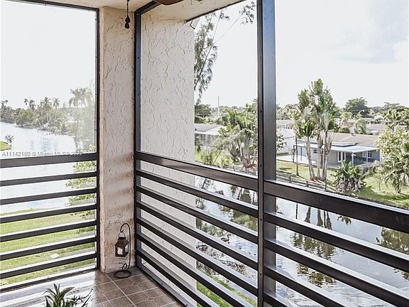 3rd image of 10442 Sunrise Lakes Blvd APT 307