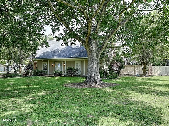 2nd image of 128 Countryview Dr