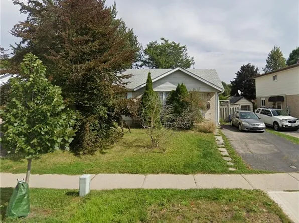 116 Northlake Dr #B, Waterloo, ON N2V 1H6