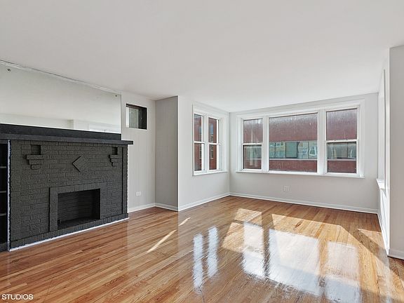 3rd image of 3722 W Leland Ave