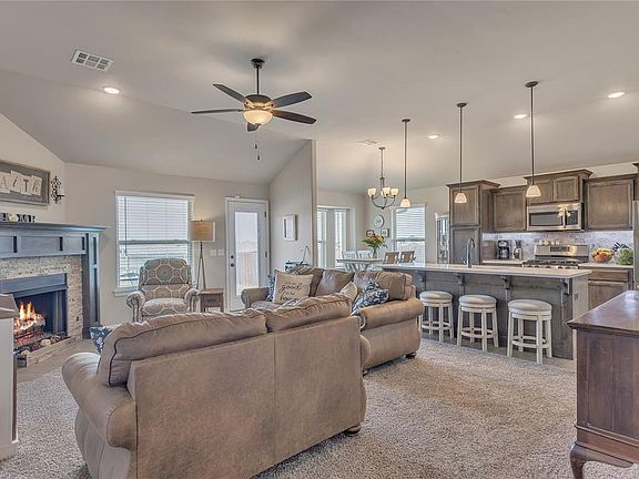 5th image of 9633 Ashford Dr