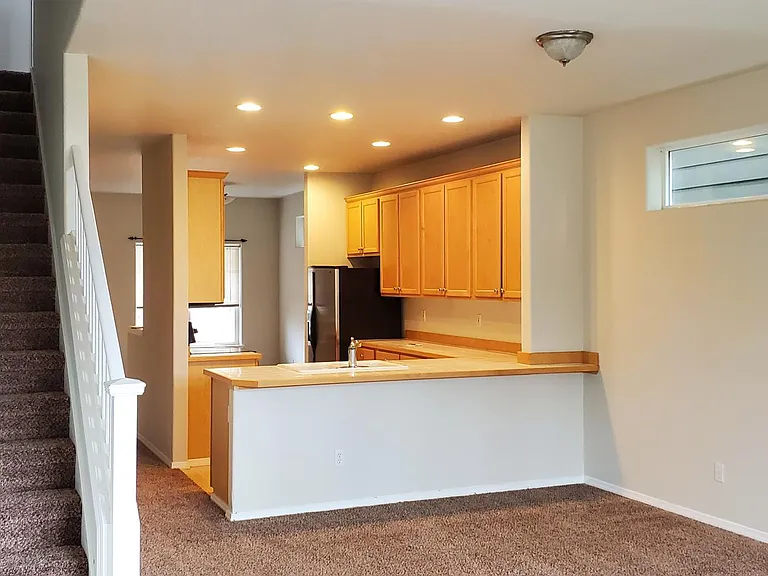 20548 Noble Ln — Photo 5