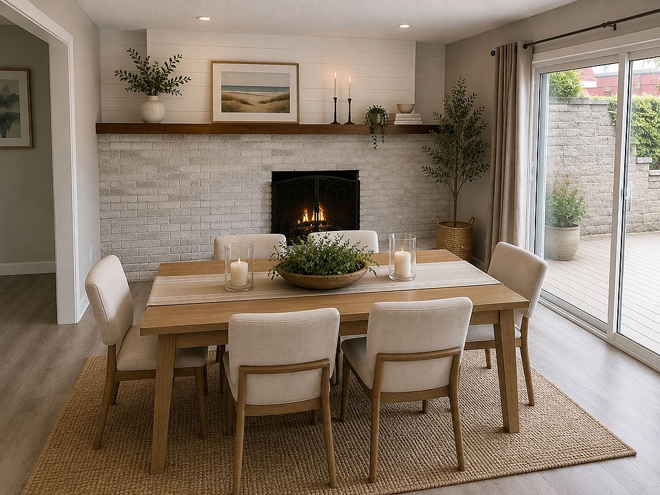 VIRTUALLY STAGED Dining Room