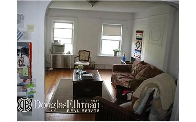 Rented by Douglas Elliman | media 23